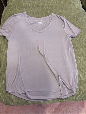 SO Mauve V-Neck Short Sleeve Tee